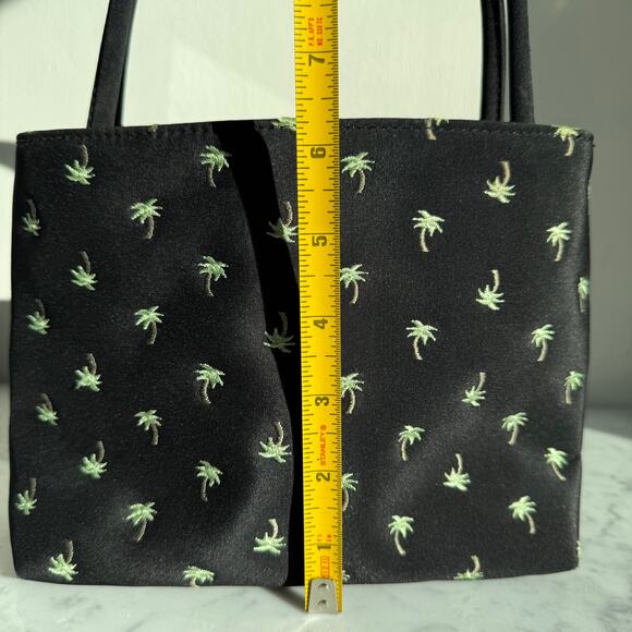 Sunny Hawaii Black Palm Tree Embroidered Handbag Small Tote - Picture 11 of 12